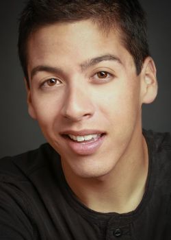 cyr photo headshot entertainment